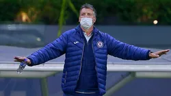 Siboldi, ex técnico de Santos, dirigiría al Al-Ahli