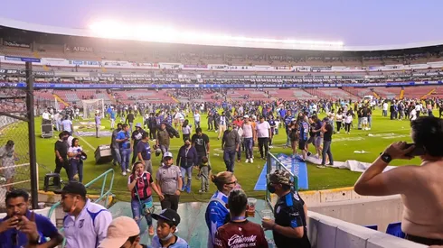 La invasión a la cancha del estadio La Corregidora.
