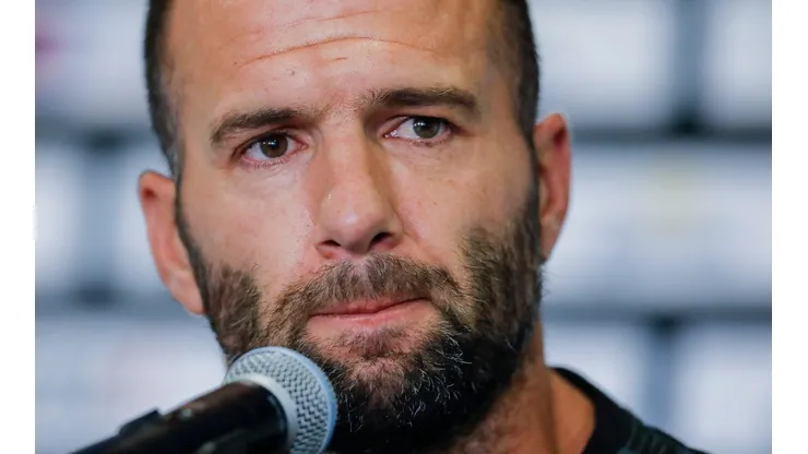 Emanuel Villa confesó la razón por la que no vistió la playera de la Selección de México.