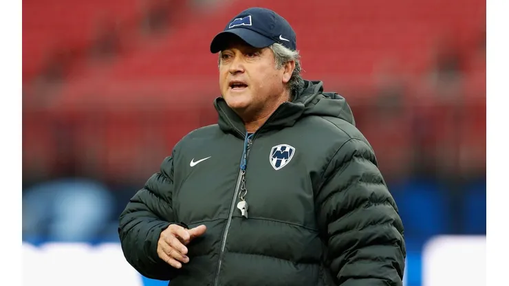 El DT que aventaja a Vucetich para dirigir a Rayados