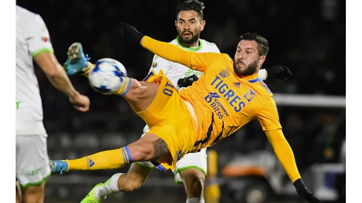André-Pierre Gignac se lució con esta tijera para el tercer gol de Tigres.