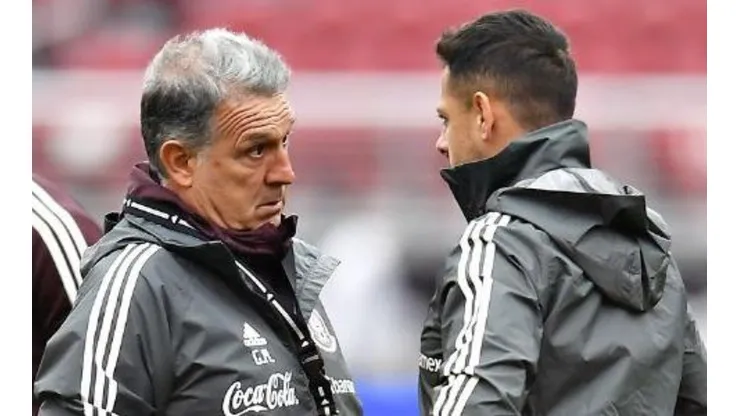 Gerardo Martino sería inflexible con Chicharito Hernández.
