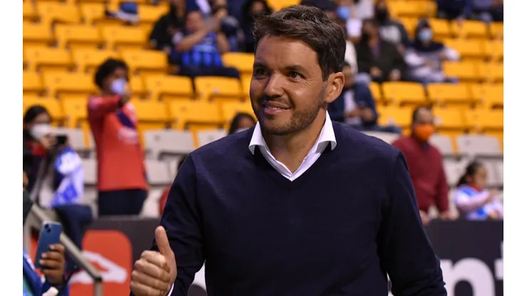 Nicolás Larcamón en la victoria de Puebla sobre Monterrey