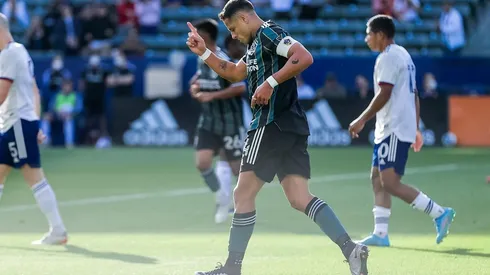 Chicharito mete presión a Tata Martino.