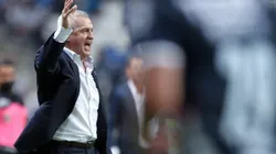 Javier Aguirre no endereza el rumbo en Monterrey