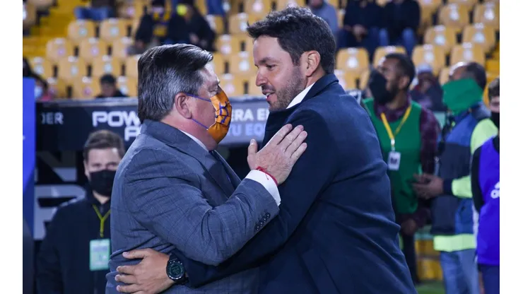 Miguel Herrera y Nicolás Larcamón en el torneo Clausura 2022.