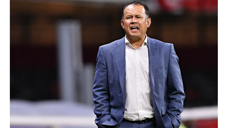 Juan Reynoso pudo haber si reemplazado por un campeón de la casa