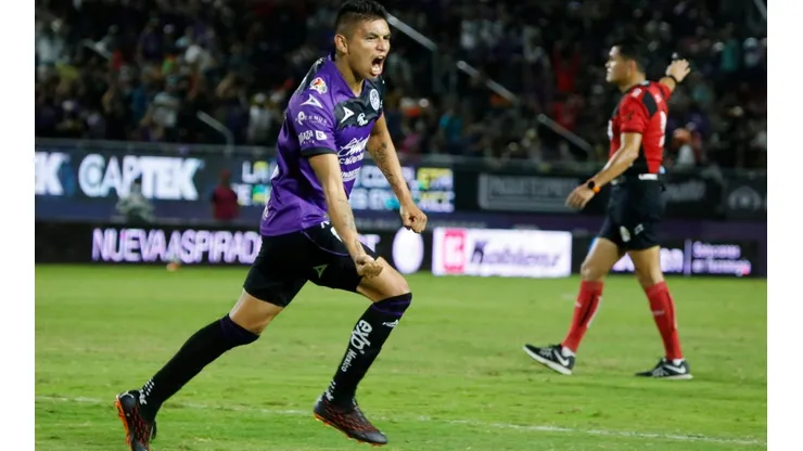 El festejo de Miguel Sansores en el 2-0 de Mazatlán FC