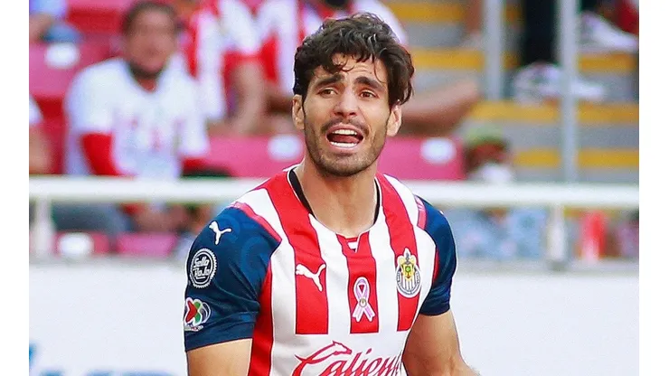 Briseño se dedica a cobrar por mandar saludos