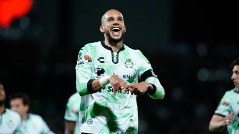 Cuatro goles en un partido lleno de errores: Santos Laguna y América igualan 2-2