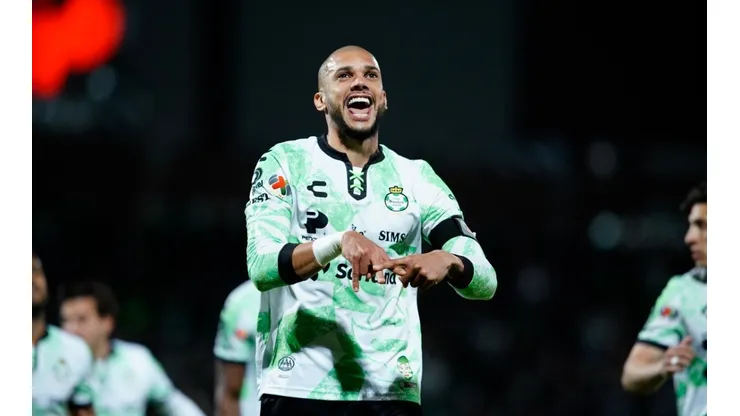 Cuatro goles en un partido lleno de errores: Santos Laguna y América igualan 2-2