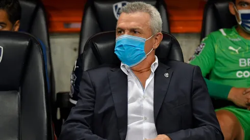 ¿Cuánto dinero gana Javier Aguirre en Monterrey?