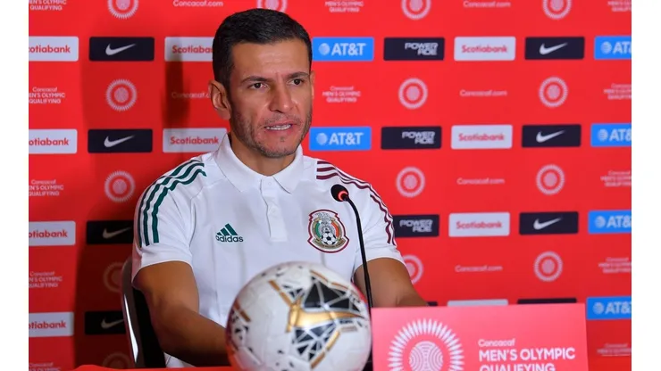¿Por qué no es presentado en Necaxa como nuevo DT?