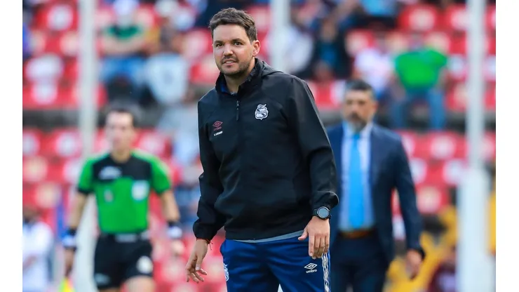 Nicolás Larcamón en La Corregidora