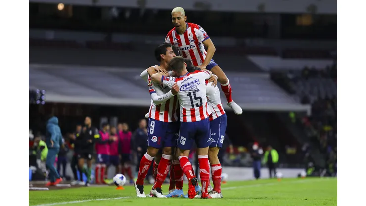Ciudad de México, 5 de febrero de 2022. Jugadores del Club Atlético de San Luis, durante el partido de la jornada 4 del torneo Grita México Clausura 2022 de la Liga BBVA MX, entre las Águilas del América y el Atlético San Luis, celebrado en el estadio Azteca. Foto: Imago7/Alejandra Suárez