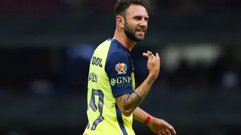 Así se fue expulsado Layún.