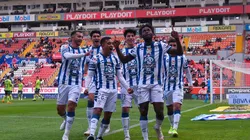 Los Tuzos celebran el gran gol de Avilés Hurtado.