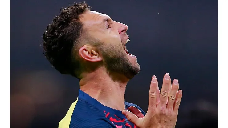 Layún asegura que tiene una muy buena relación con el DT argentino
