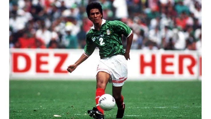 FUSSBALL: Nationalmannschaft MEXIKO 02.11.97