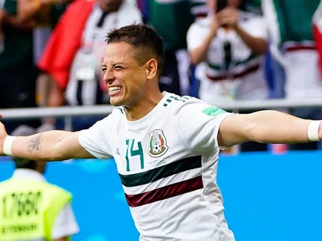 Chicharito presume romance en paradisiacas playas de México