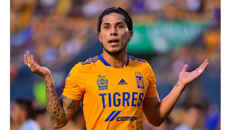 Carlos Salcedo, ¿se va o se queda?
