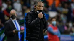 Ariel Holan, preocupado por su jugador