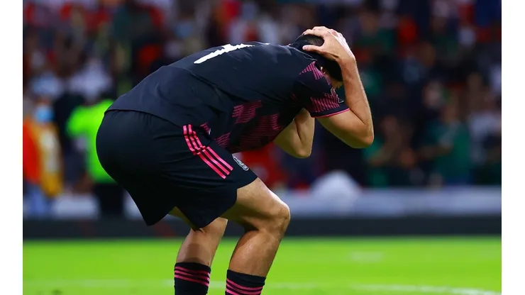 Raúl Jiménez no jugará por Eliminatorias.
