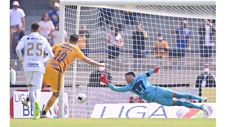 Los increíbles números de Gignac ante Pumas