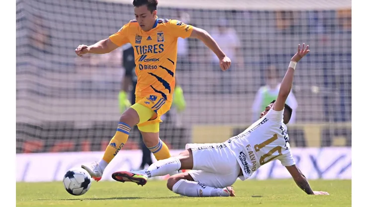 Piojo Herrera defiende a Sebastián Córdova de las críticas
