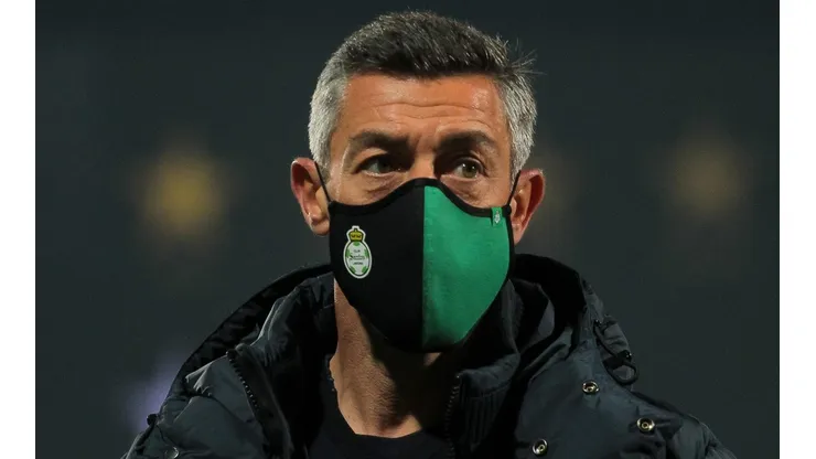 Santos informó la fractura de un titular para Caixinha