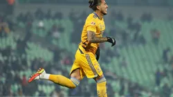 Salcedo en el empate con Santos Laguna