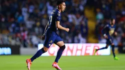 Leonel López se lució con un disparo desde fuera del área.