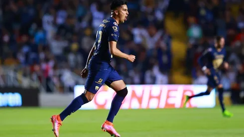 Leonel López se lució con un disparo desde fuera del área.