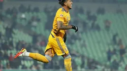 Salcedo rescató a Tigres.