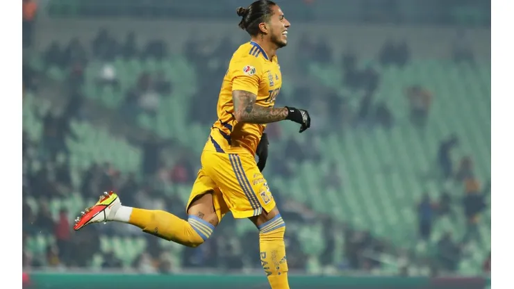 Salcedo rescató a Tigres.
