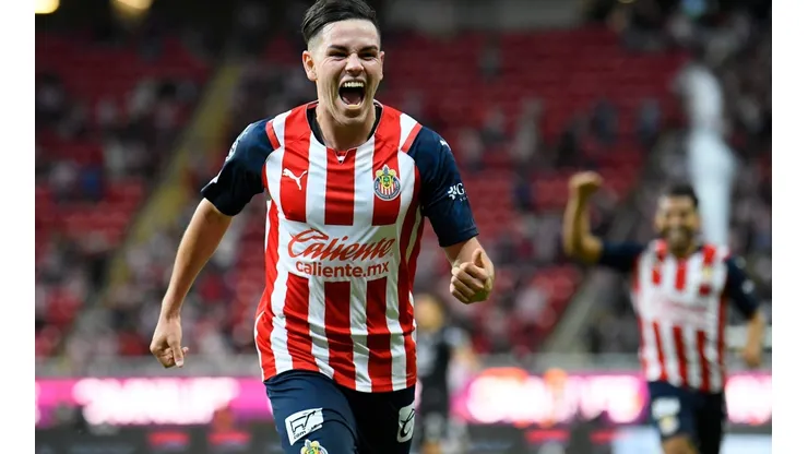 Chivas golea a Mazatlán a puro golazos.