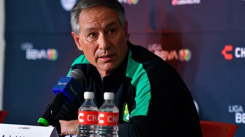 El timonel de los Esmeraldas quiere un refuerzo con experiencia en el extranjero