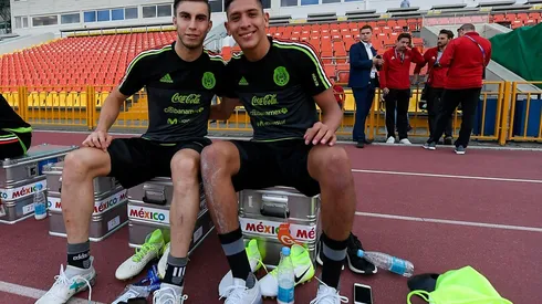 Alejandro Mayorga y Edson Álvarez en entrenamiento de la Copa Confederaciones 2017.