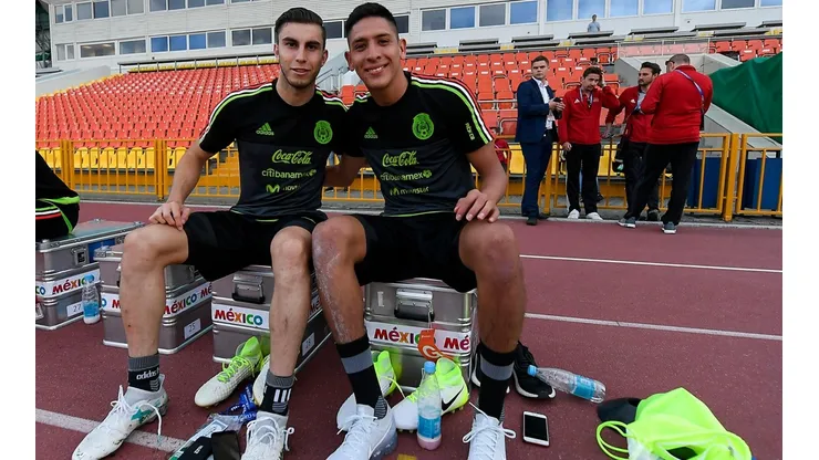 Alejandro Mayorga y Edson Álvarez en entrenamiento de la Copa Confederaciones 2017.