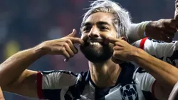 Pizarro estuvo acompañado por su Chow Chow