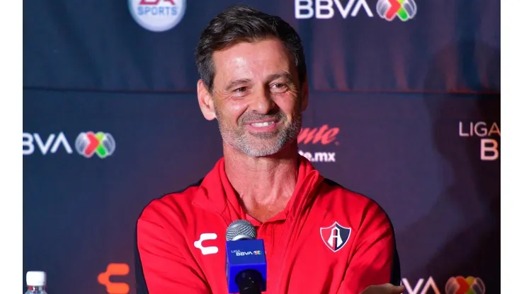Sonríe Diego Martín Cocca.