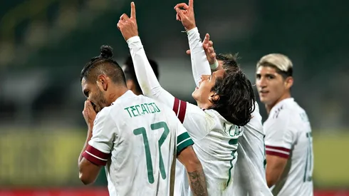 Diego Lainez aún no se asentó en Europa