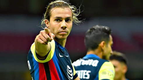 Sebastián habría dejado a las Águilas por petición de Santiago Solari