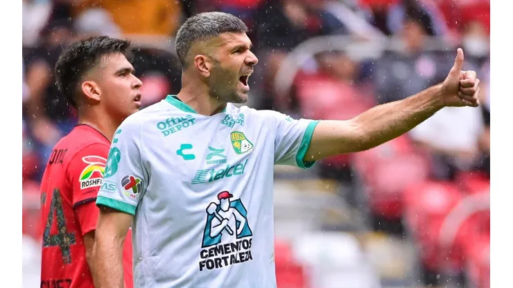 ¿Emmanuel Gigliotti se va de México?