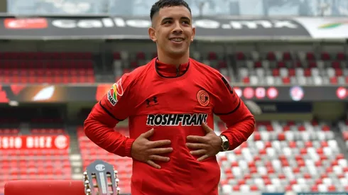 ¿Problemas? Ambriz no pidió por Leonardo Fernández para Toluca