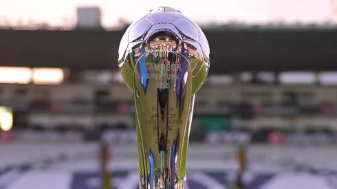 El trofeo de la Liga MX esperará por un nuevo campeón.
