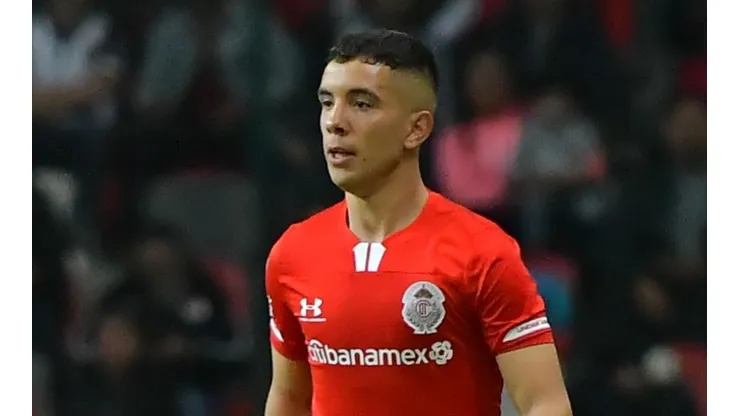 Leo Fernández, presentado como fichaje de Toluca.