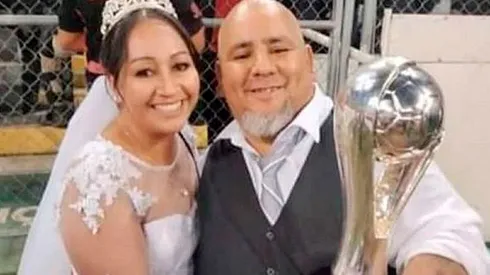 Tras su boda se fueron a festejar al estadio Jalisco
