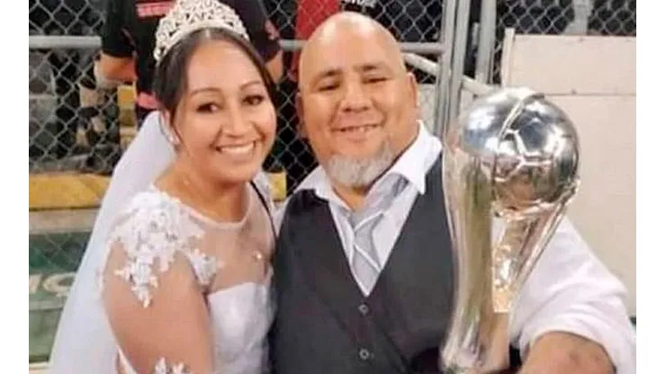Tras su boda se fueron a festejar al estadio Jalisco