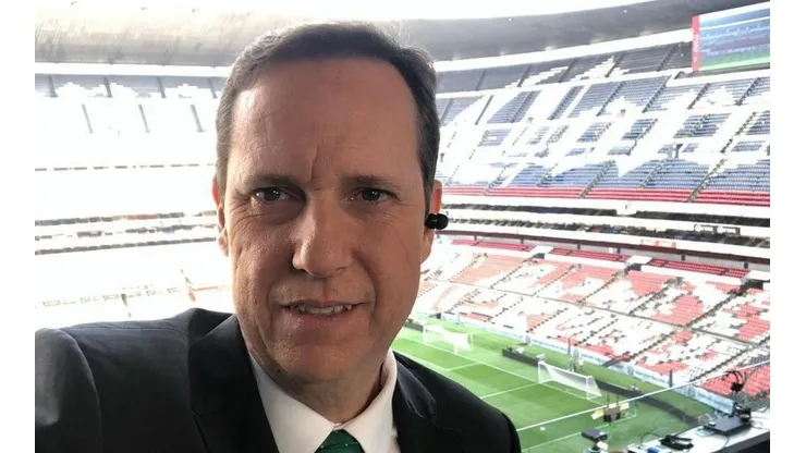 A Paco Villa se le salió la cadena en Twitter.